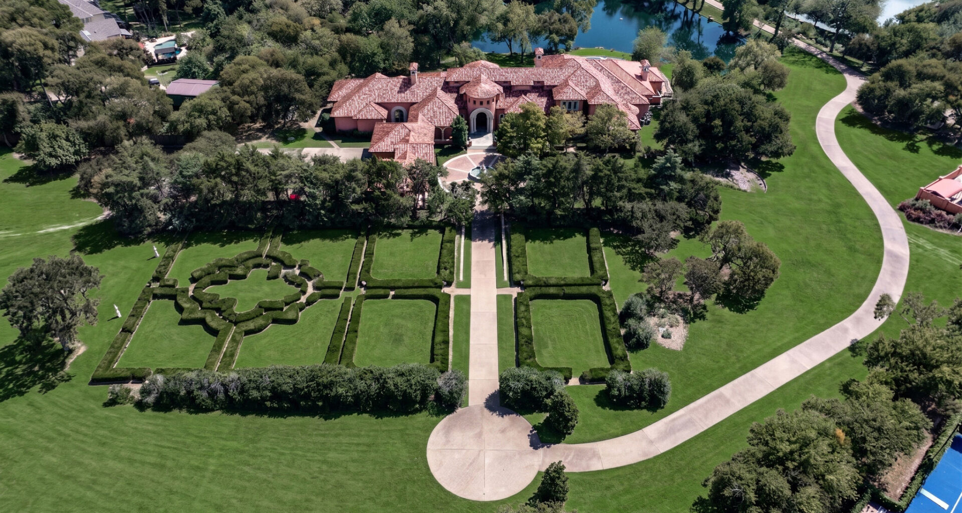 Plano mansion hits market for record $21.5M price tag