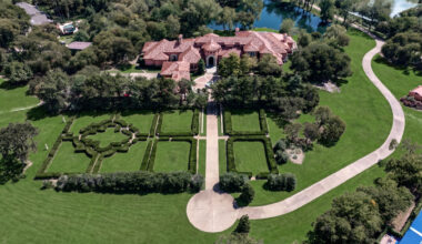 Plano mansion hits market for record $21.5M price tag