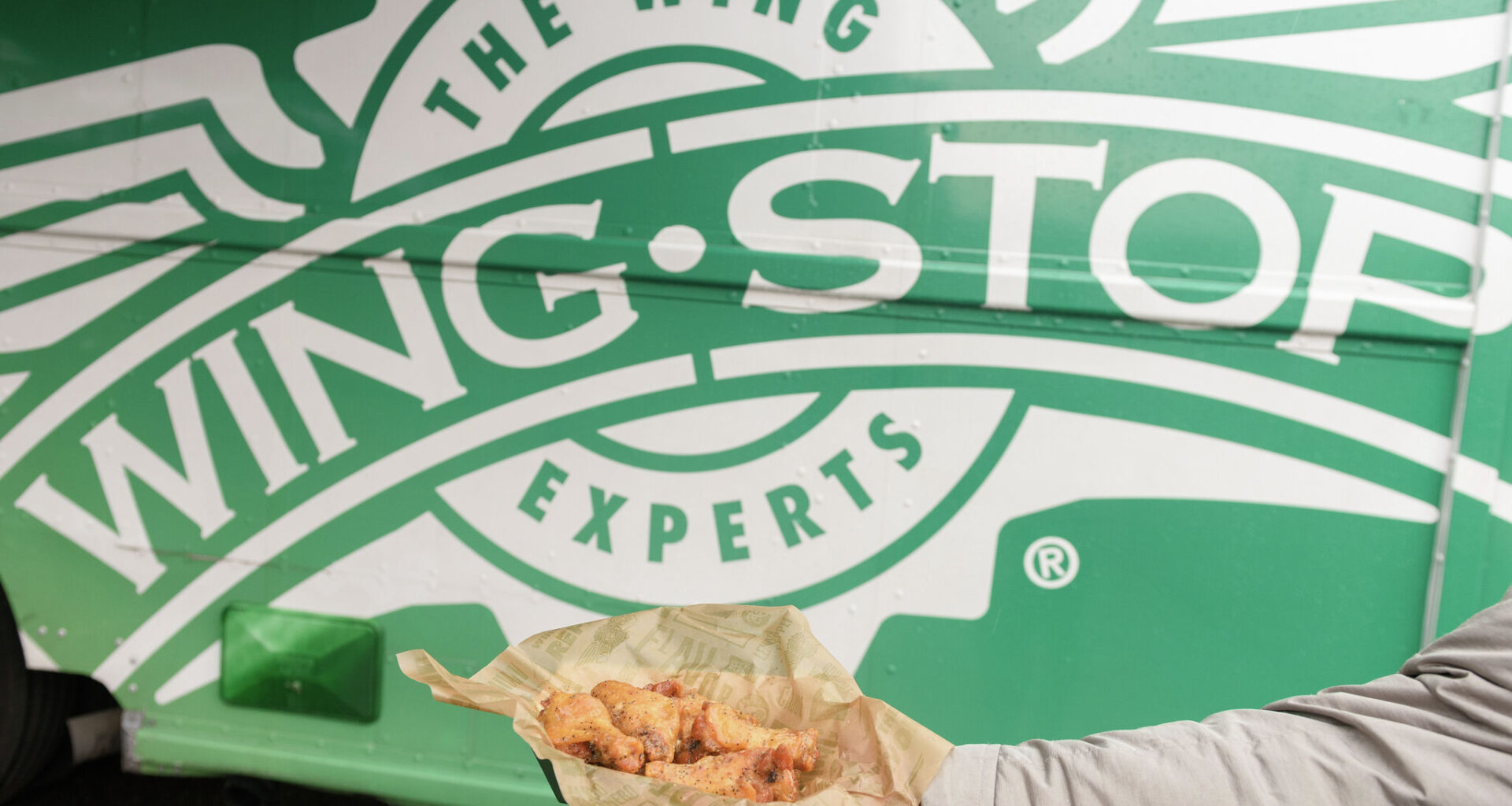 The Dallas-based wing shop is facing backlash on social after seemingly throwing their support behind New York. 