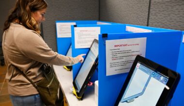 Georgia's vote-counting method will soon be banned. Lawmakers will try to find a fix this week