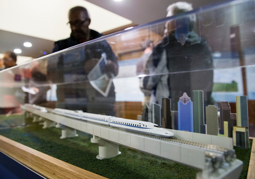 Letters — High-speed rail, NTTA, the economy, recycling