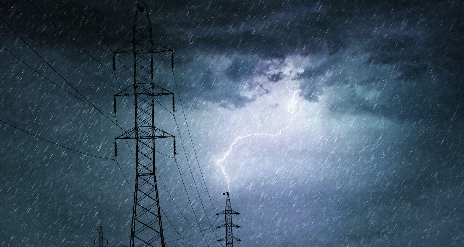 Thousands without power across South Texas amid heavy rain