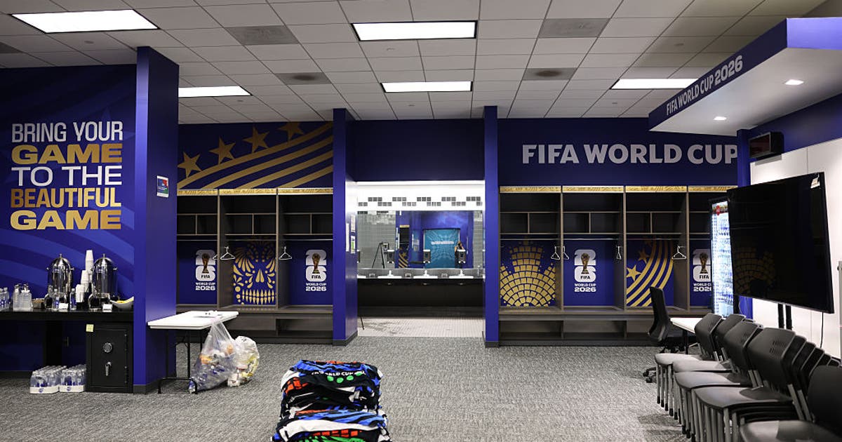 Japan tidies Dallas Stadium locker room after World Cup match