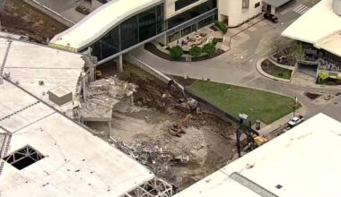 Dallas convention center construction on hold over Oak Cliff bridge dispute