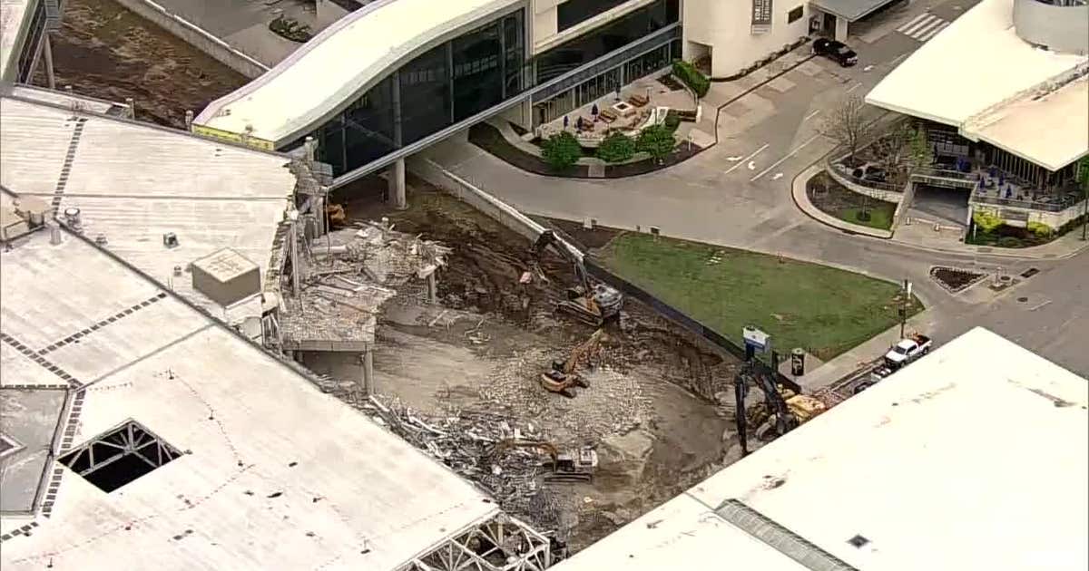 Dallas convention center construction on hold over Oak Cliff bridge dispute