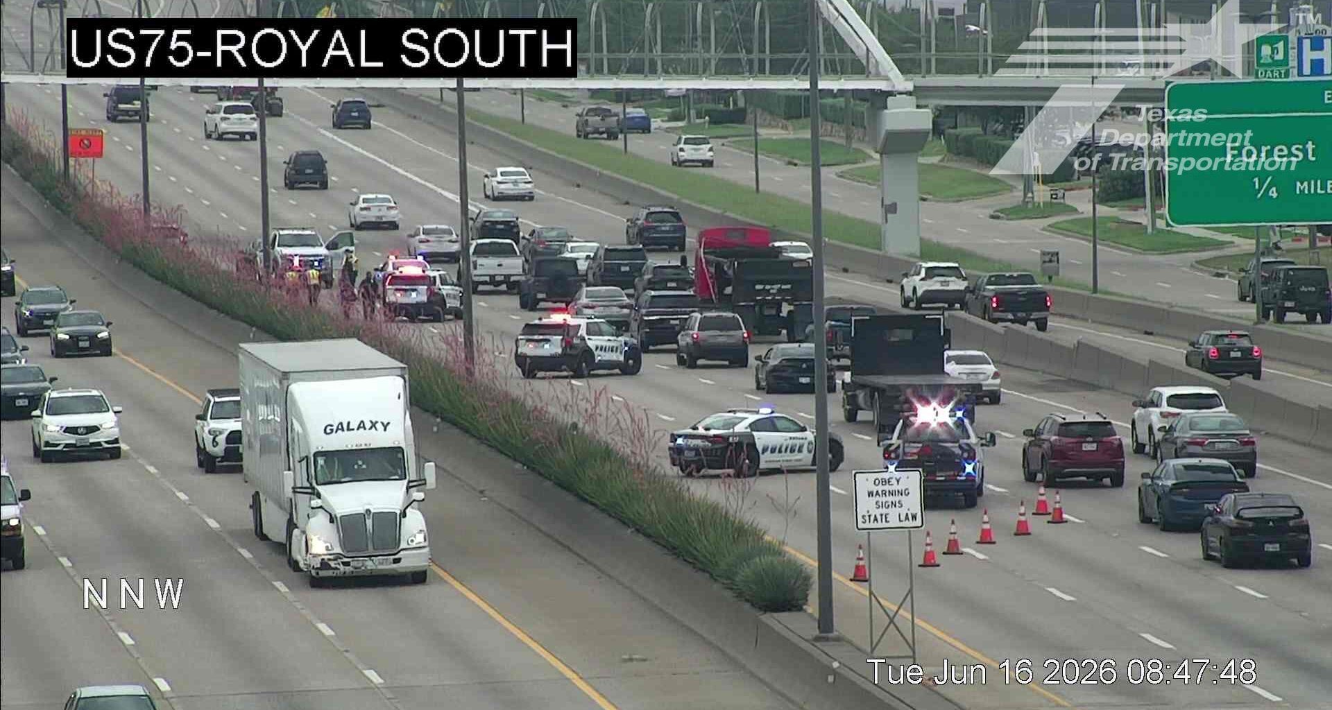 Crash on U.S. 75 slows traffic in Dallas for miles