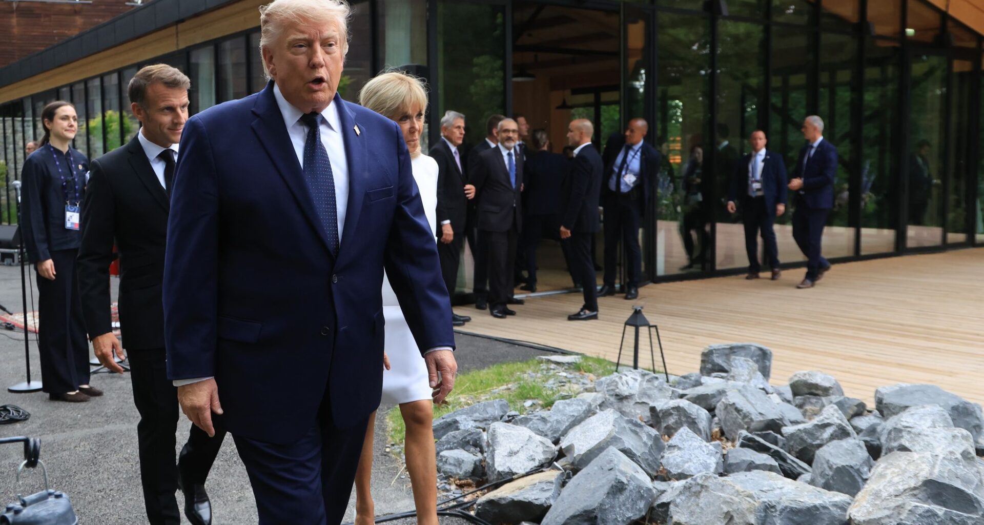 The Latest: Trump and G7 leaders discuss future of AI on last day of summit