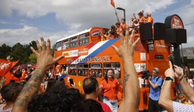 Dutch Orange Bus comes to Richardson's Hat Creek Burger for World Cup