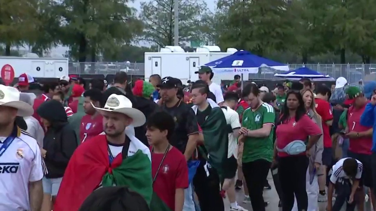 Tropical Storm Arthur not deterring World Cup fans in Houston