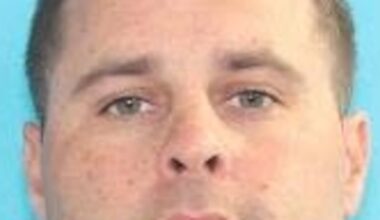 Manhunt underway in SW Oregon for Texas man accused of child sex crimes, weapon theft