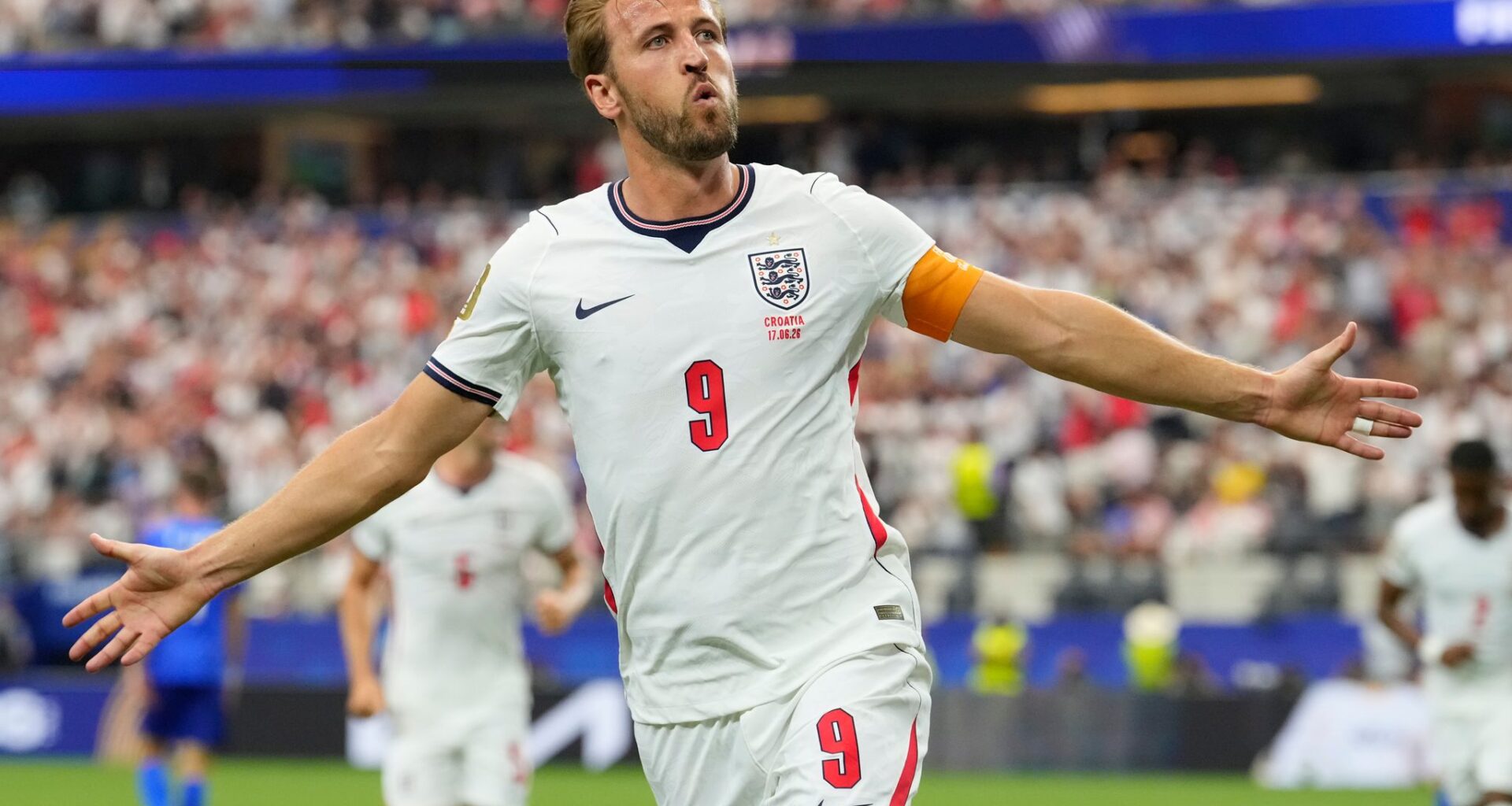 Harry Kane ties England's record for World Cup goals in 4-2 win over Croatia