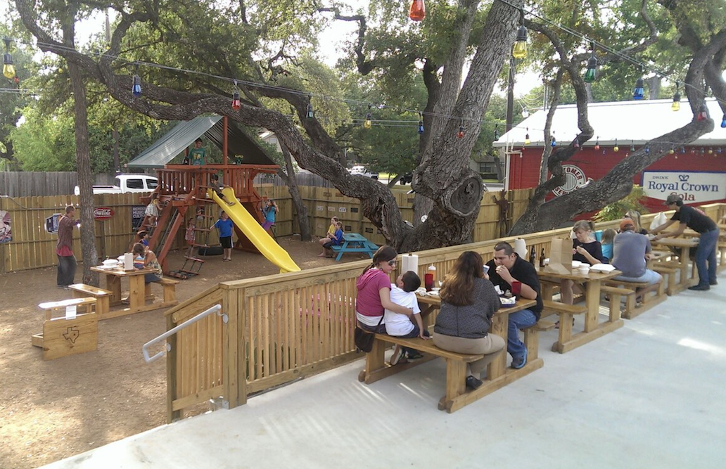 20 kid-friendly bars and restaurants in San Antonio that parents can enjoy too