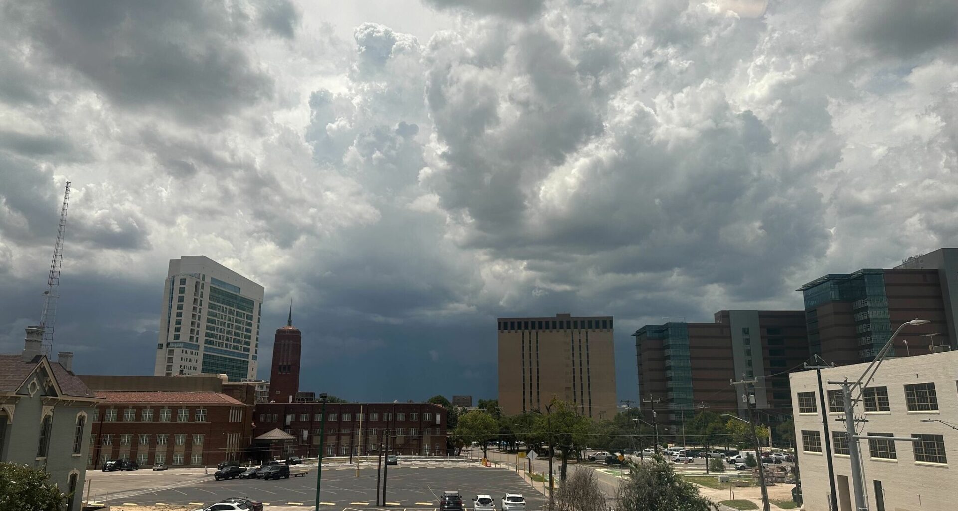 Heavy rainfall, storm clouds loom over San Antonio this weekend