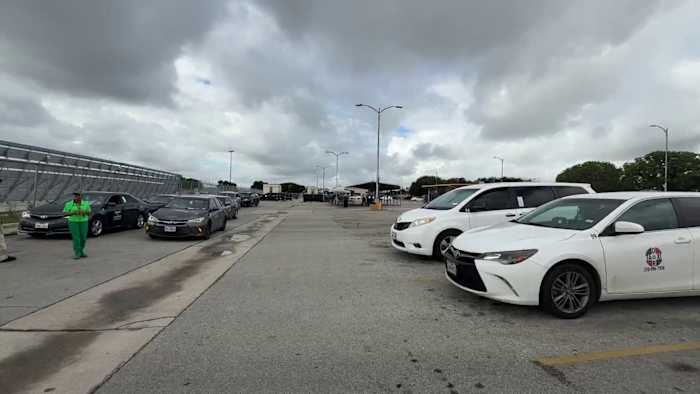 Independent taxi drivers fighting to stay traditional in San Antonio