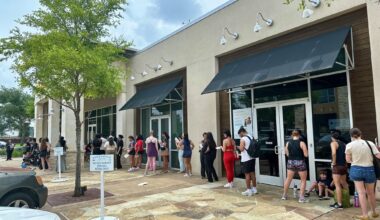 Popular Dallas coffee chain debuts first drive-thru in Houston