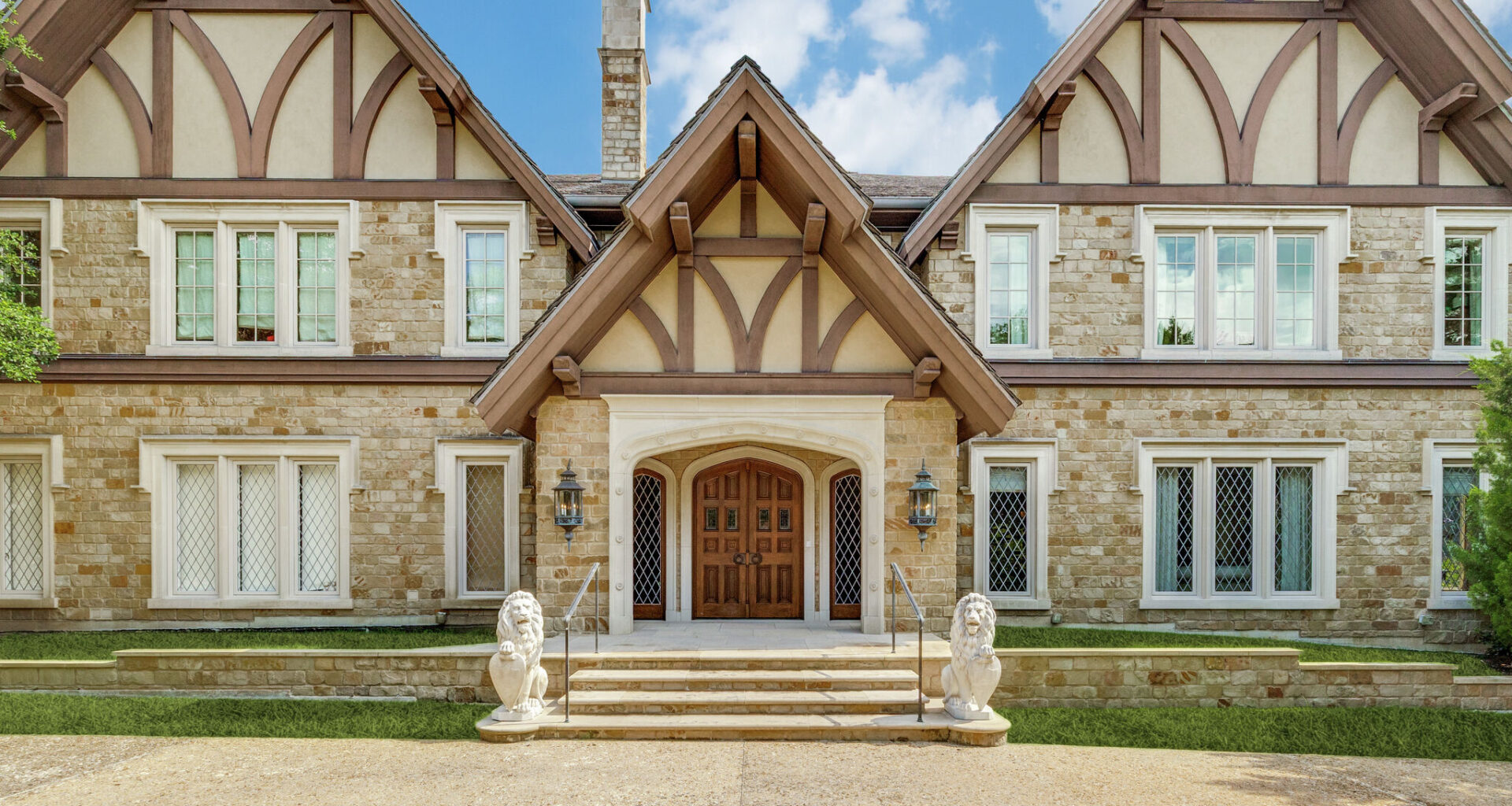 Highland Park home going to auction after listing at about $30 million