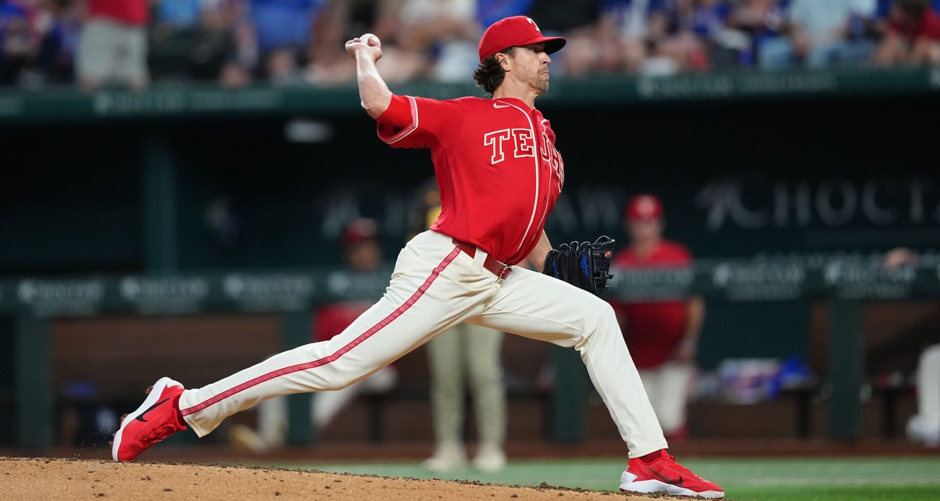 Rangers hitters give deGrom some big gifts on a wild night to win on pitcher's 38th birthday