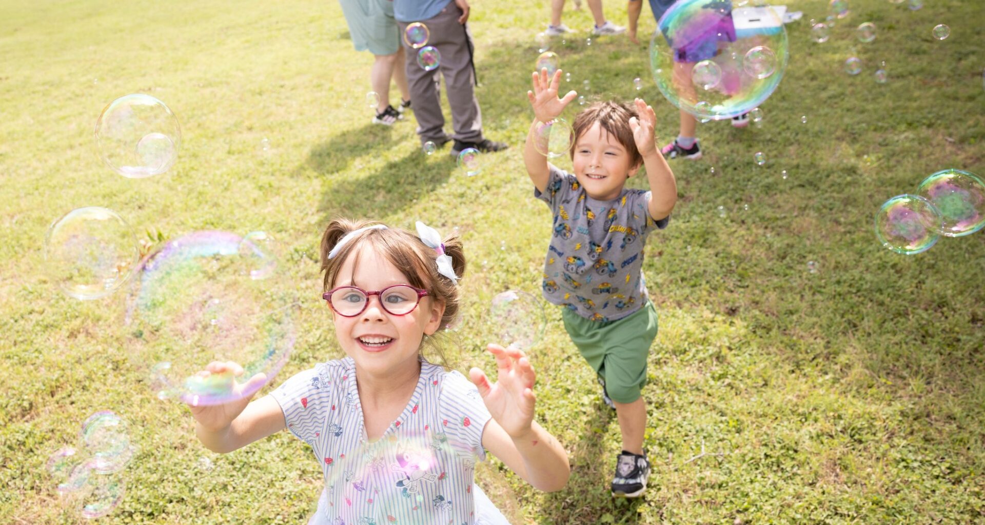 Dallas-area parents, others facing loss, gather for kite festival
