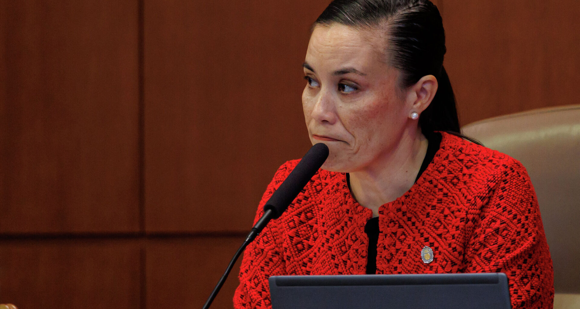 Opinion: Jones is throwing away San Antonio’s money