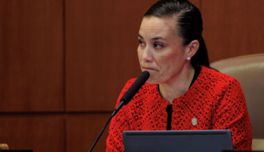 Opinion: Jones is throwing away San Antonio’s money
