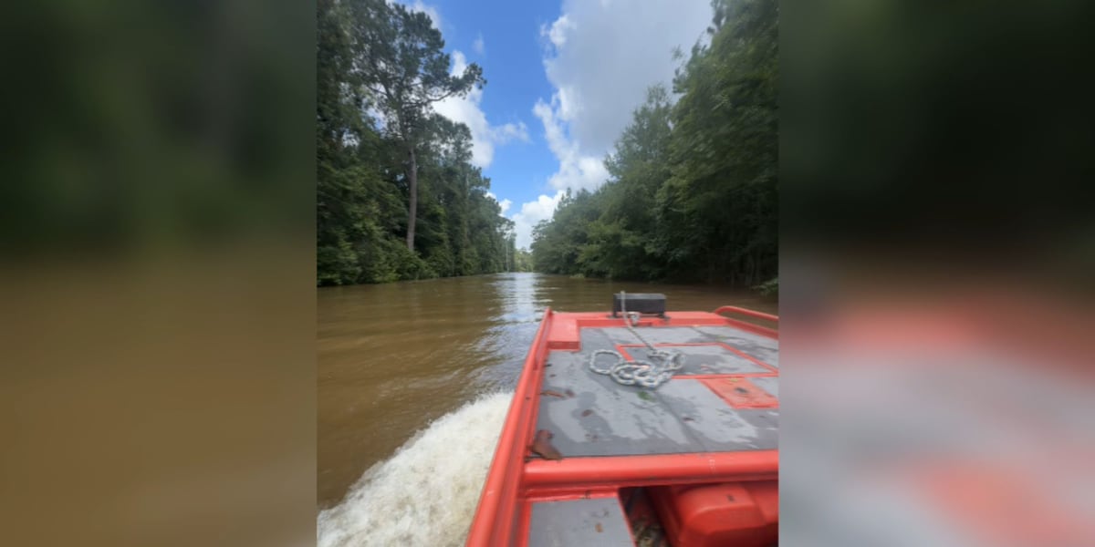 Texas baseball team rescued by Cajun Navy, Gulfport firefighters after floodwaters force evacuation from Airbnb