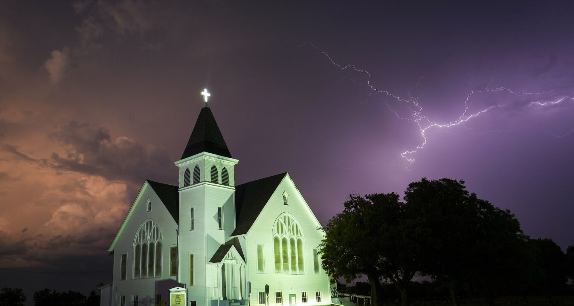 Texas may see hail, thunderstorms amid summer heat this week