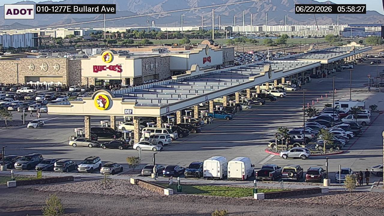 Arizona's first Buc-ee's sees Texan wait 14 hours in line