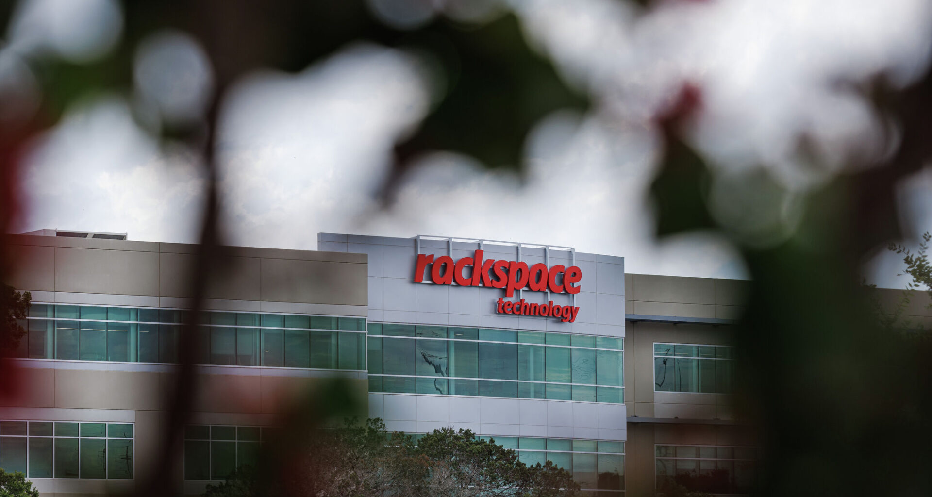 San Antonio-based Rackspace cutting 750 jobs in AI shift