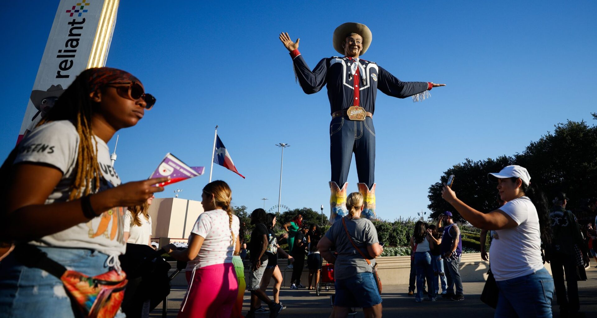 Free summer pass: Dallas teens can access State Fair, Zoo and more