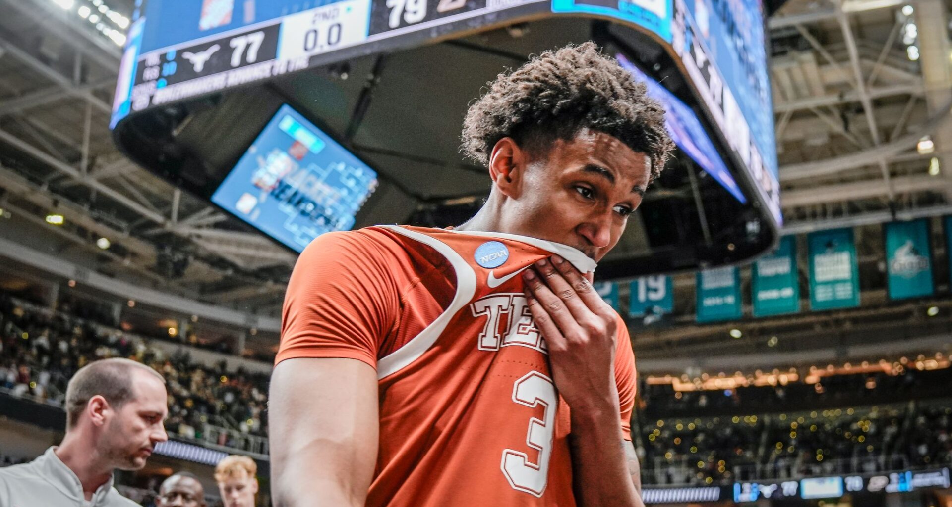 Dailyn Swain: Texas basketball star goes to Chicago Bulls at No. 15