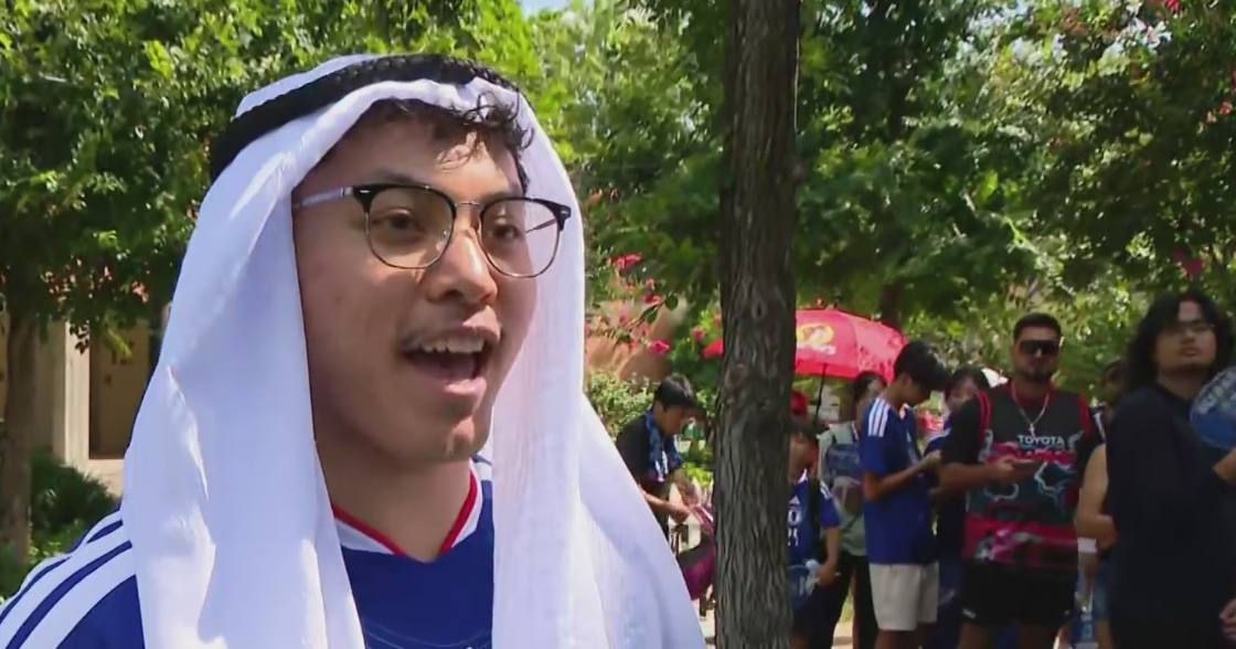 Thousands of Japanese soccer fans expected at Paint Dallas Blue