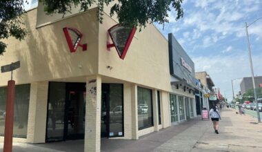 Austin's Drag loses more local businesses as challenges grow (60)