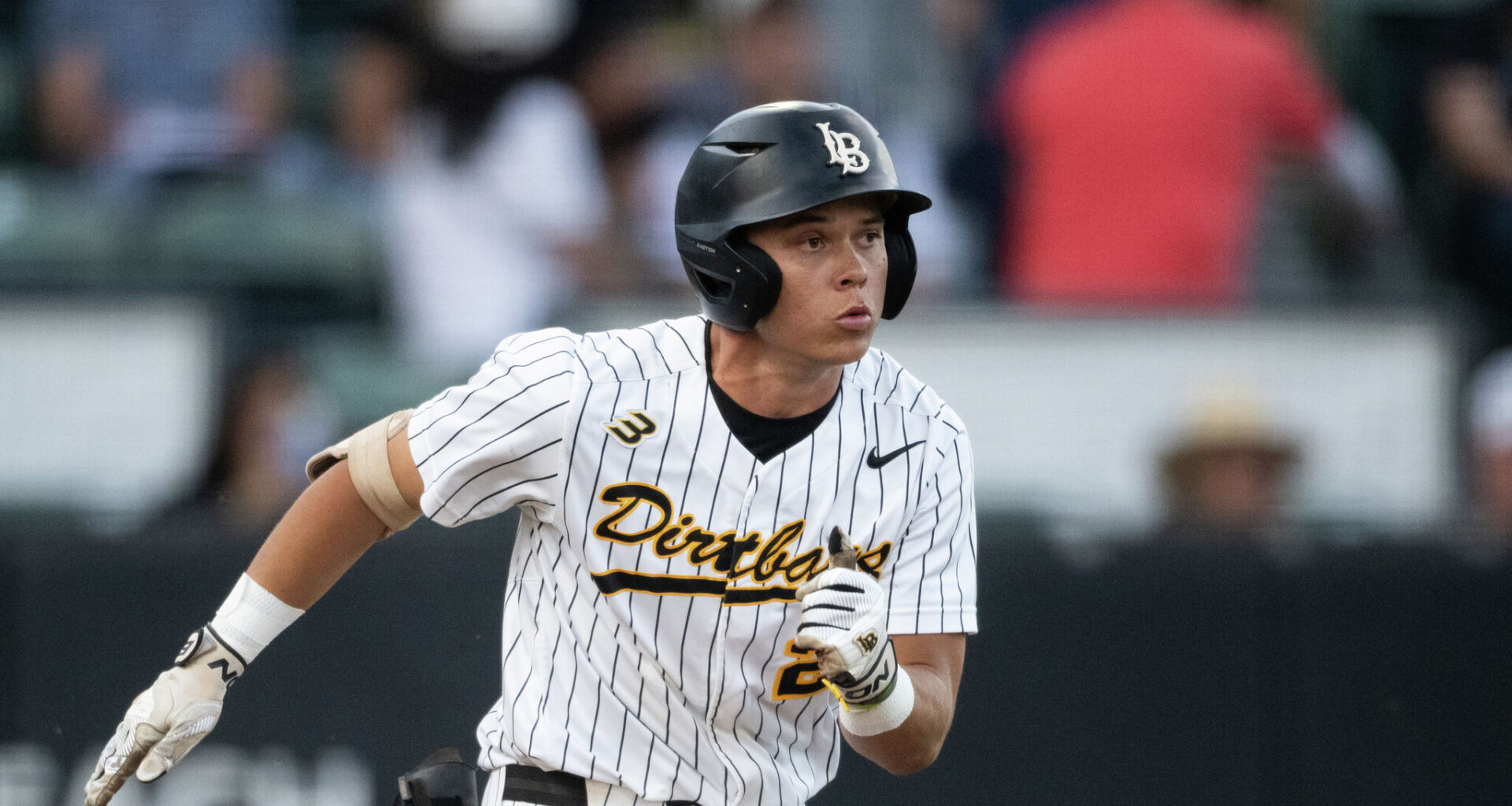 Texas baseball lands Long Beach State transfer Trevor Goldenetz