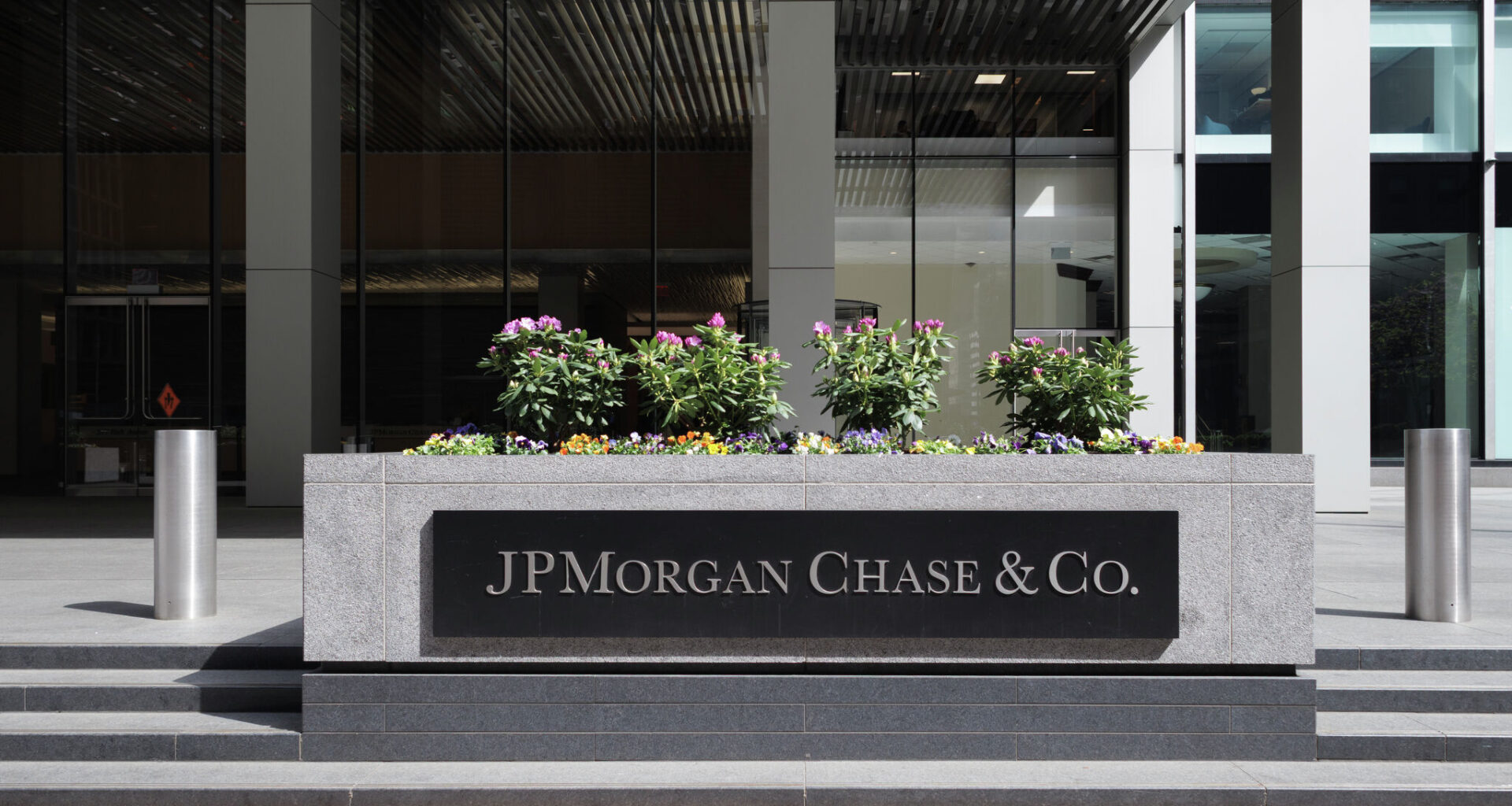 JPMorgan Chase & Co. to layoff nearly 250 in North Texas