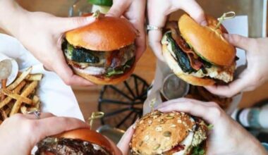 Texas' Hopdoddy Burger Bar lands new owner with growth plans