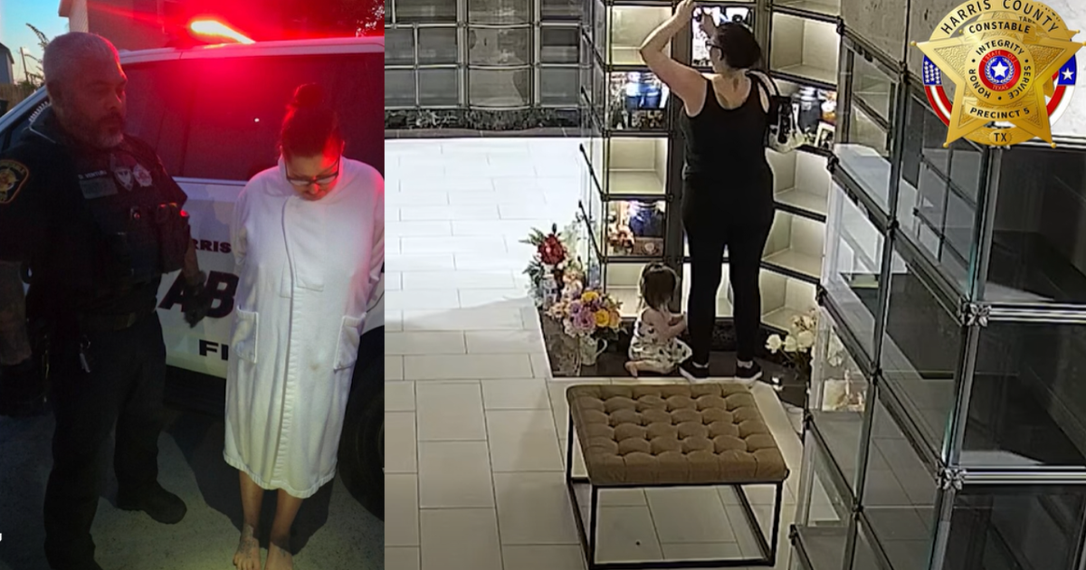 Woman arrested for allegedly stealing from Houston cemetery mausoleum