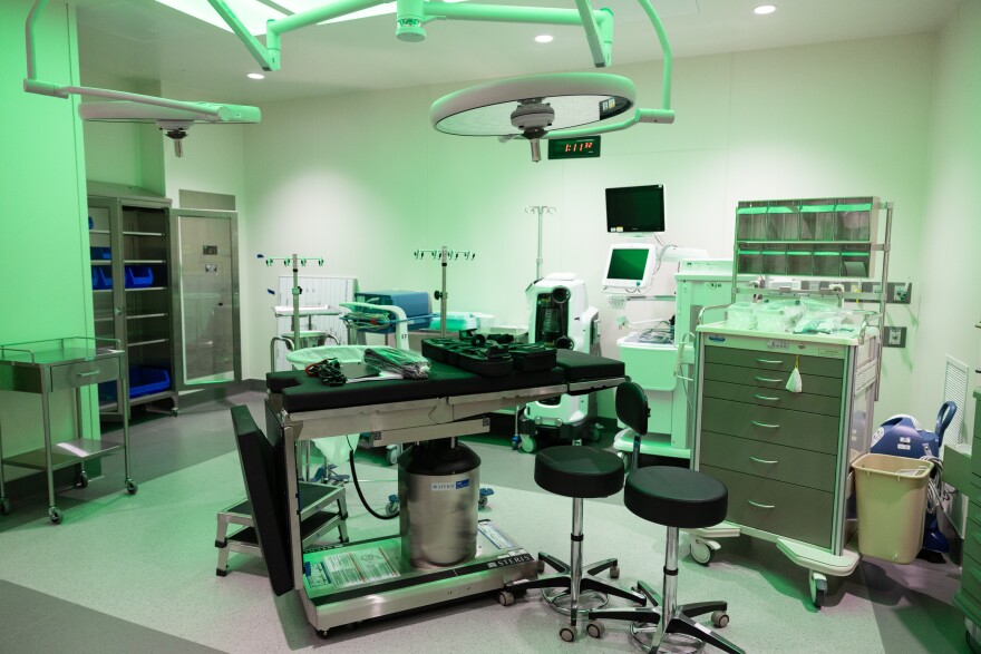 Photo of the inside of an operating room
