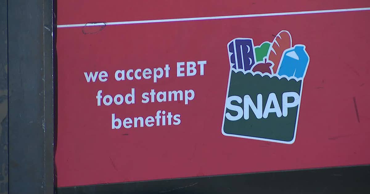 Fewer Texans qualifying for SNAP benefits, putting pressure on local food banks