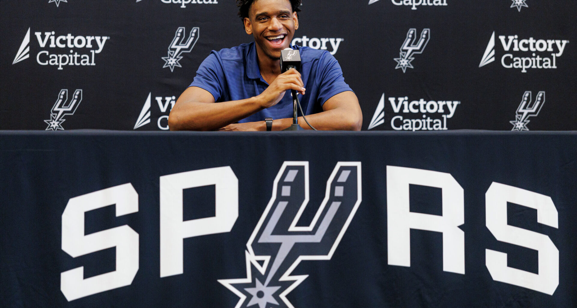 Tarris Reed Jr. joins Stephon Castle in San Antonio