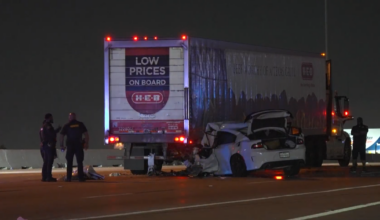 Woman killed after car slams into stalled 18-wheeler on Houston South Loop