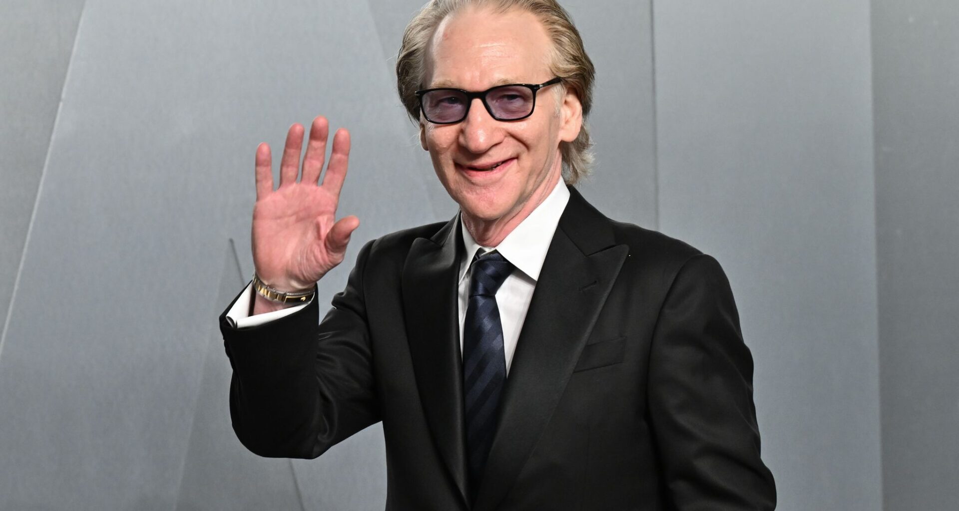 Humor laurels for comedian Bill Maher as the Kennedy Center navigates Trump-era upheaval