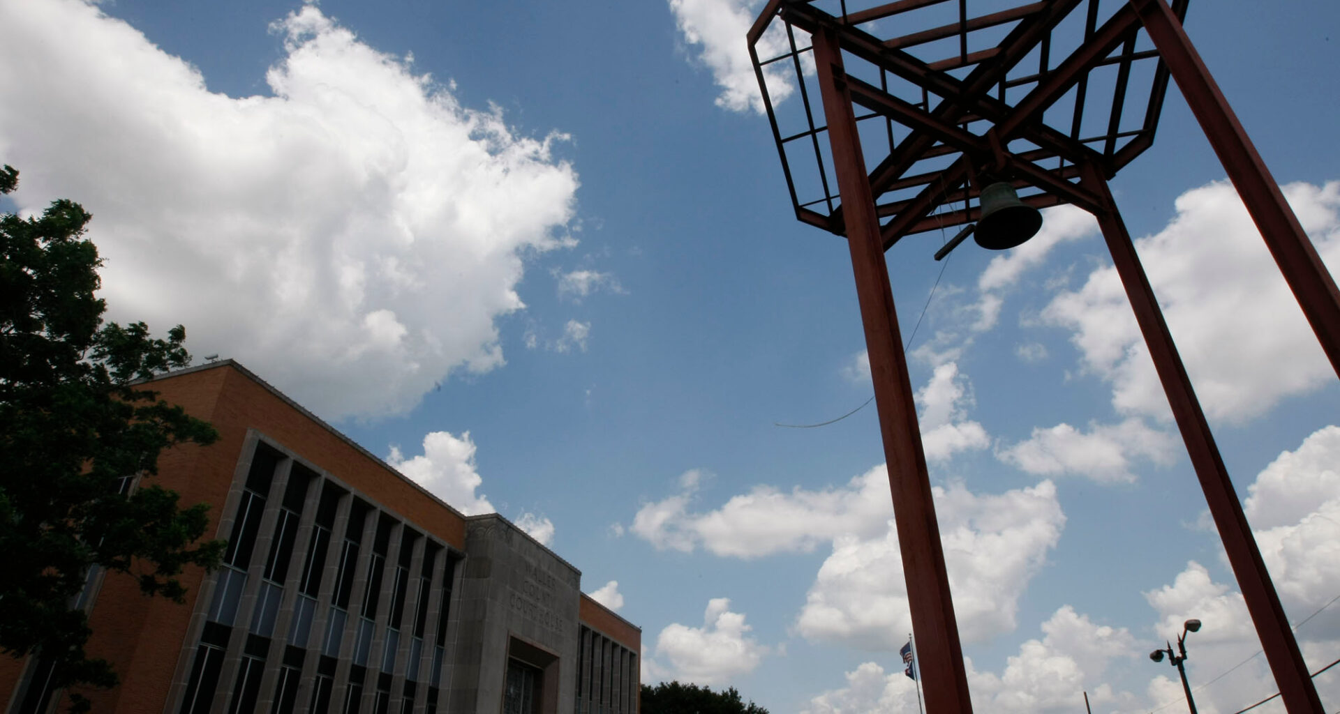 Surging Texas county adds 900-home community