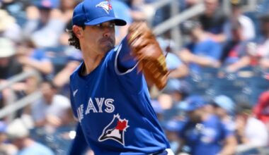 Rangers complete 4-game sweep of slumping Blue Jays with 3-2 victory