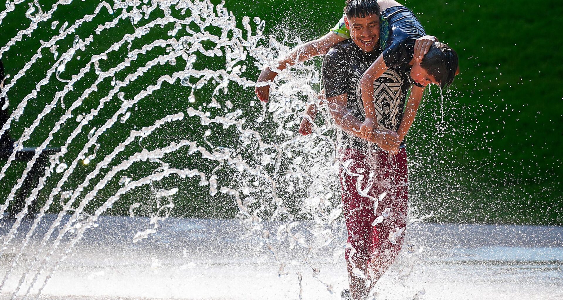 Dallas weather: Hot, dry Sunday forecast leading into sweltering week