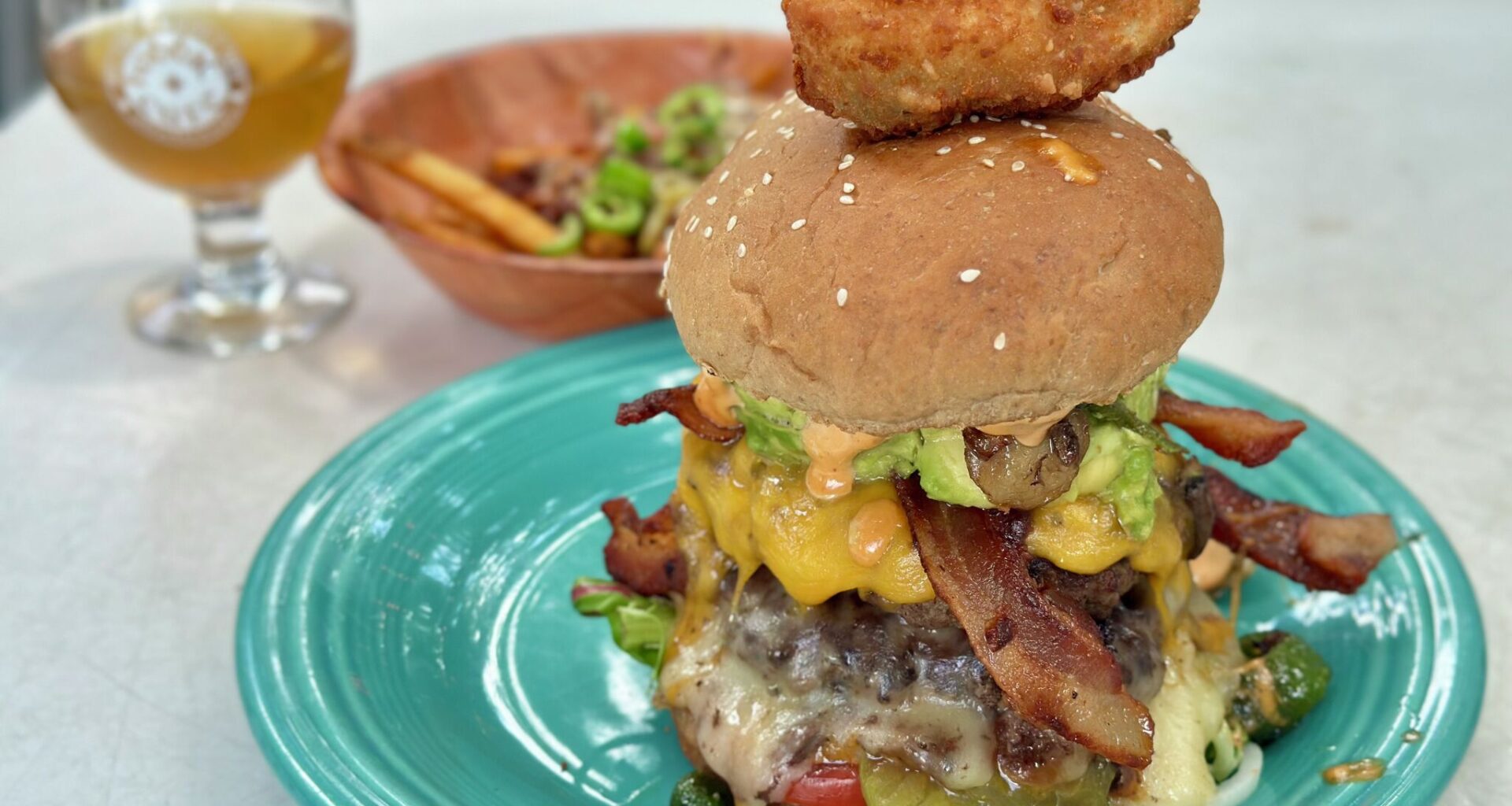Tiny Houston cafe hides some of the city's biggest burgers