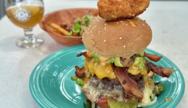Tiny Houston cafe hides some of the city's biggest burgers