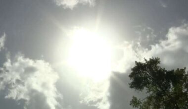 Houston doctor urges heat illness prevention as workers battle summer heat