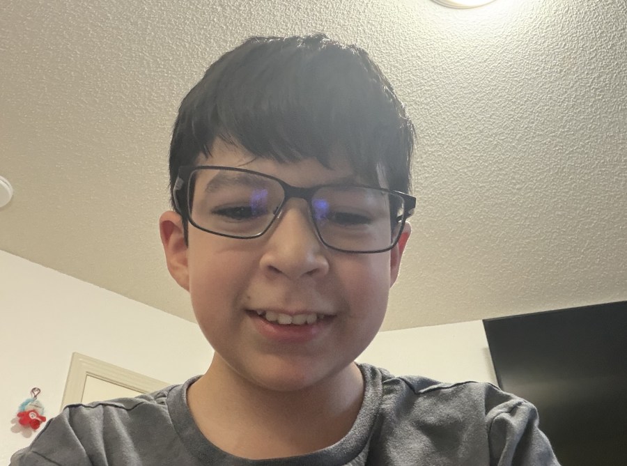 El Paso boy earns world record for most stopwatch laps in 1 minute