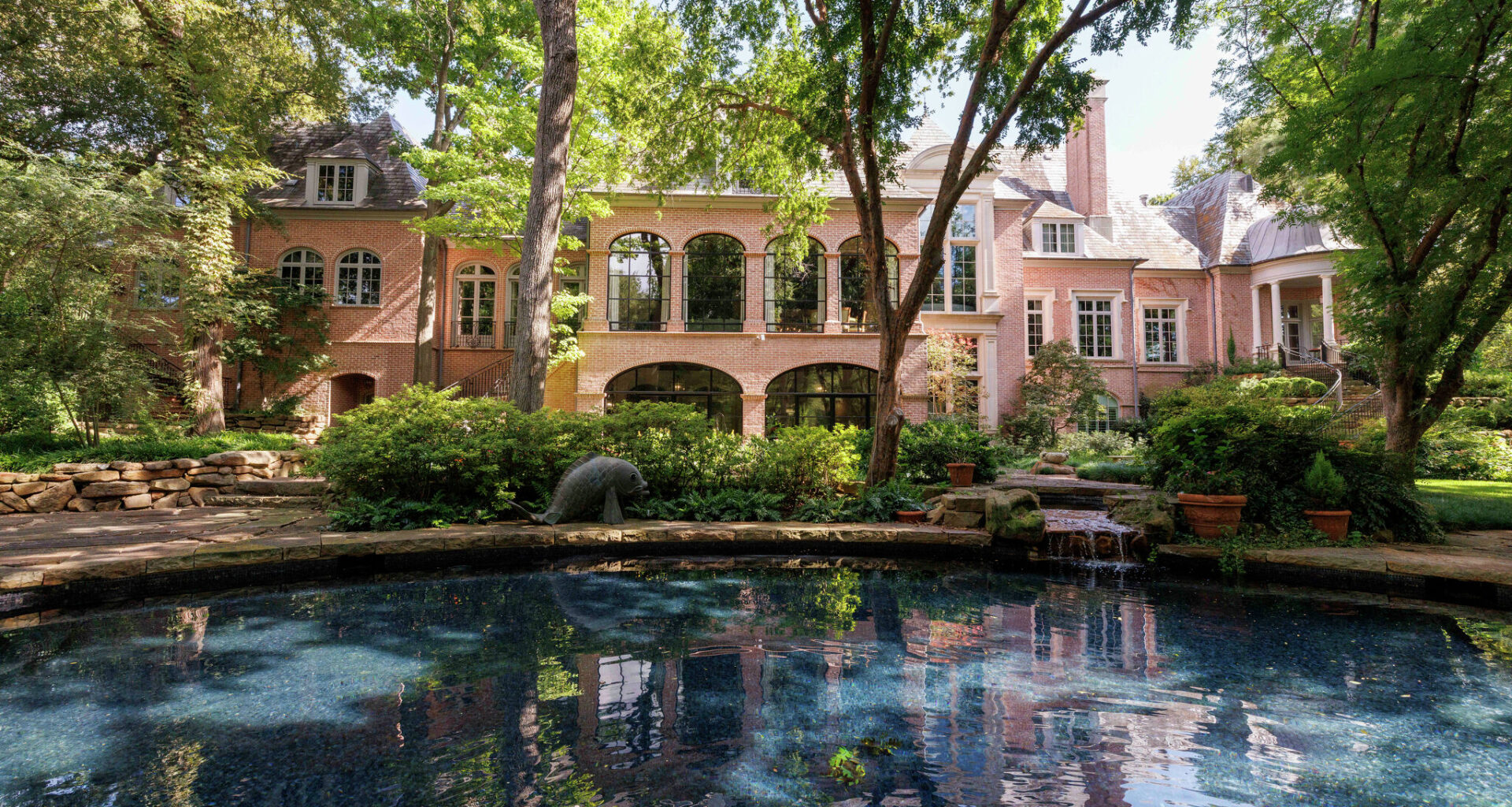 Cinemark founder sells Dallas megamansion with private 20-seat theater