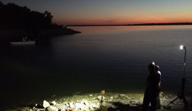 Man's body recovered Monday after he jumped into Benbrook Lake